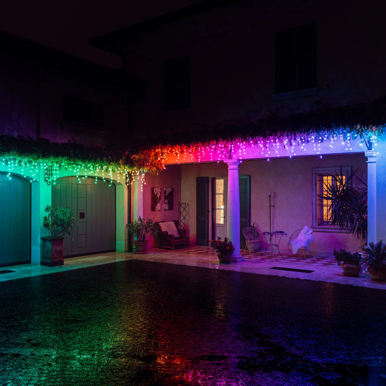 Twinkly Icicle Tenda 190 Led Multicolore RGB Con Cavo Trasparente 8 Twinkly Icicle Tenda 190 Led Multicolore RGB Con Cavo Trasparente - immagine 6